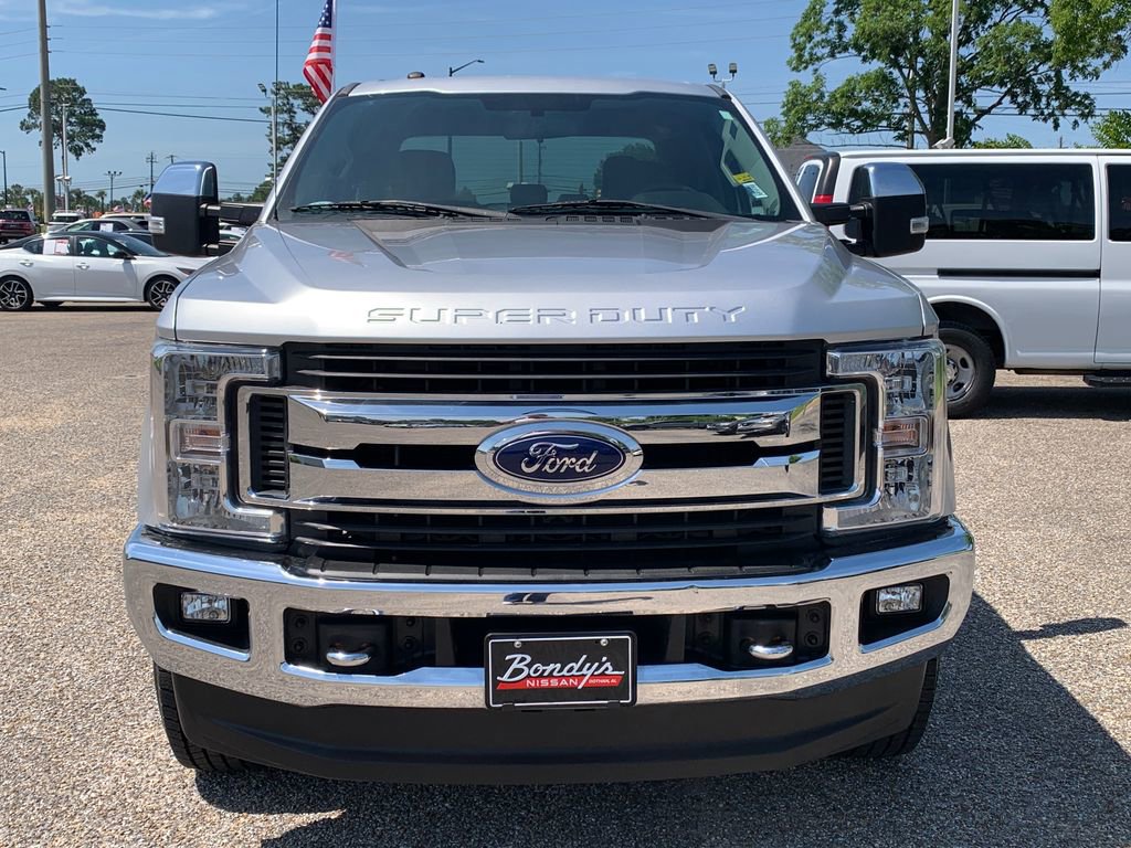 Used 2018 Ford F250 XLT w/ XLT Premium Package AWD/4WD image 3