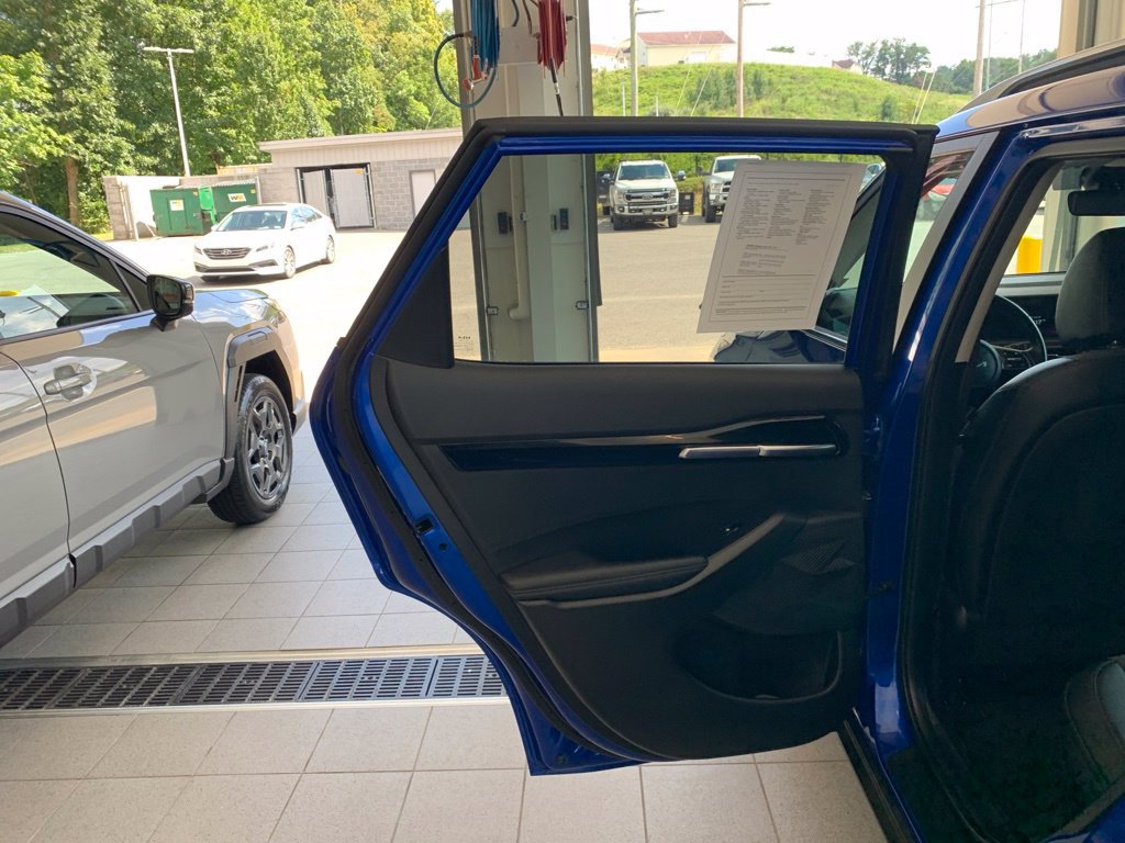 Used 2024 Kia Seltos S AWD/4WD image 12