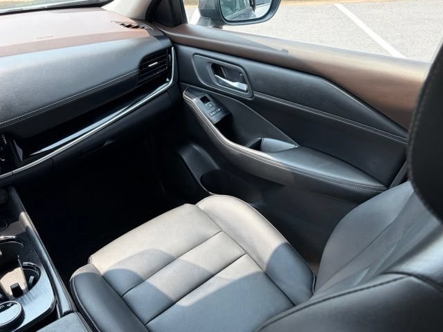 Certified 2023 Nissan Rogue SL AWD/4WD image 35