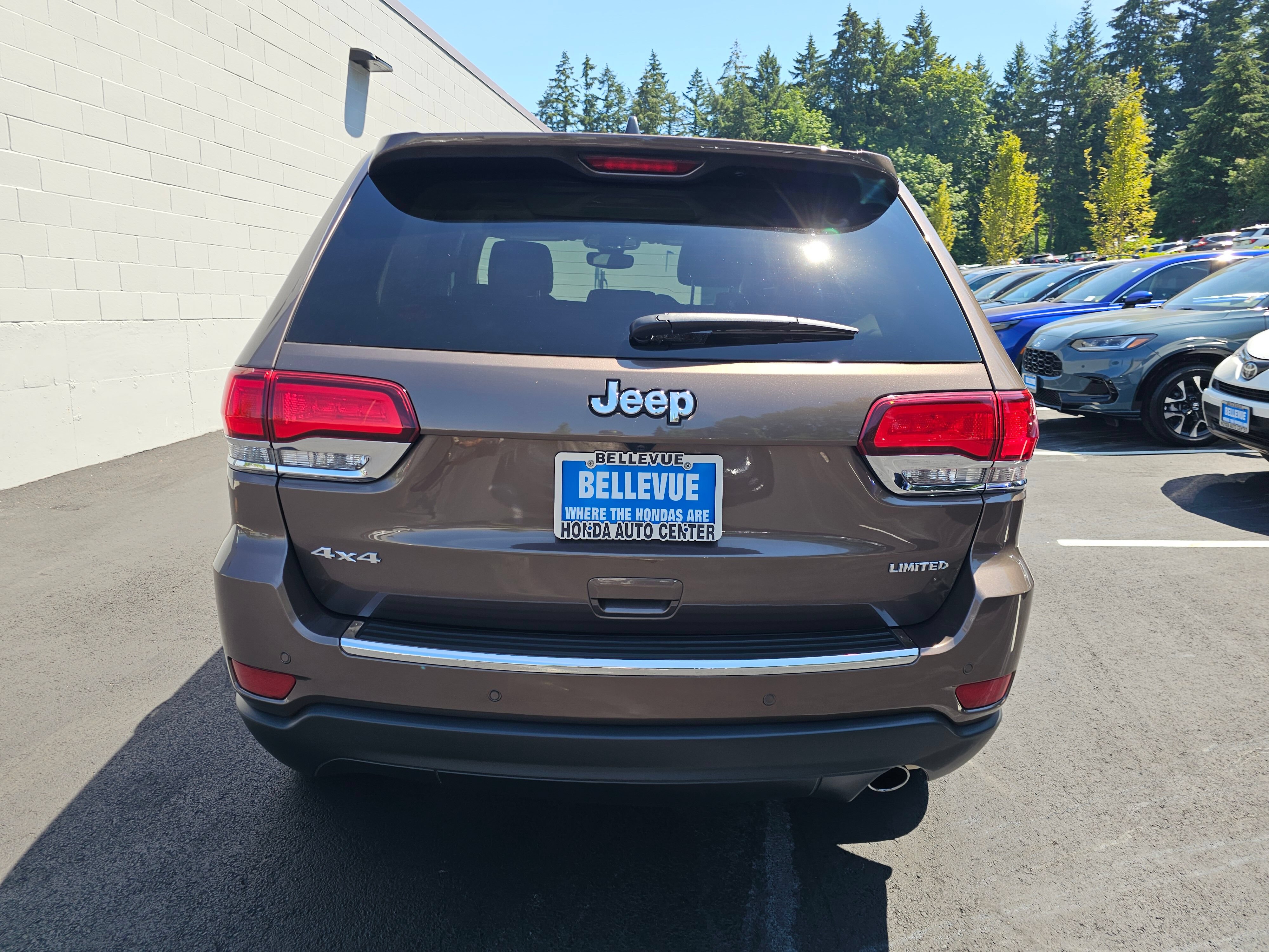 Used 2021 Jeep Grand Cherokee Limited w/ Sun & Sound Group AWD/4WD image 7