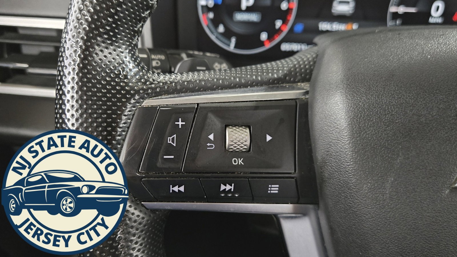 Used 2022 Mitsubishi Outlander SE image 12