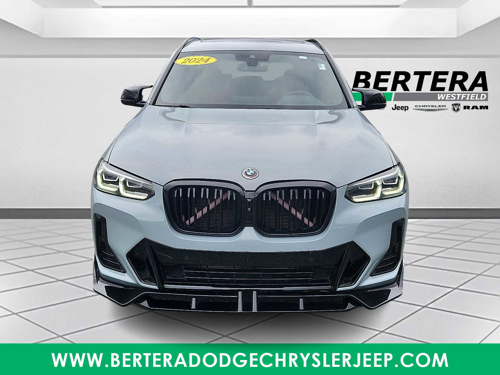 Used 2024 BMW X3 M40i w/ Premium Package image 2