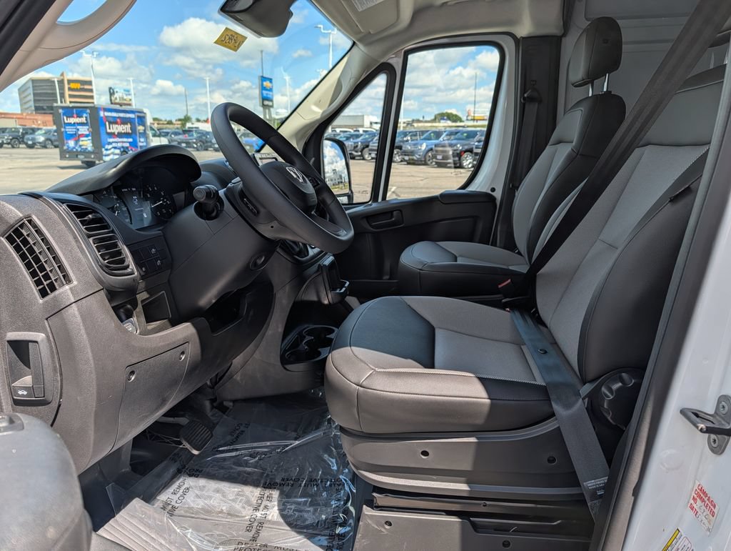 Used 2026 RAM ProMaster 2500 w/ Convenience Group FWD image 14