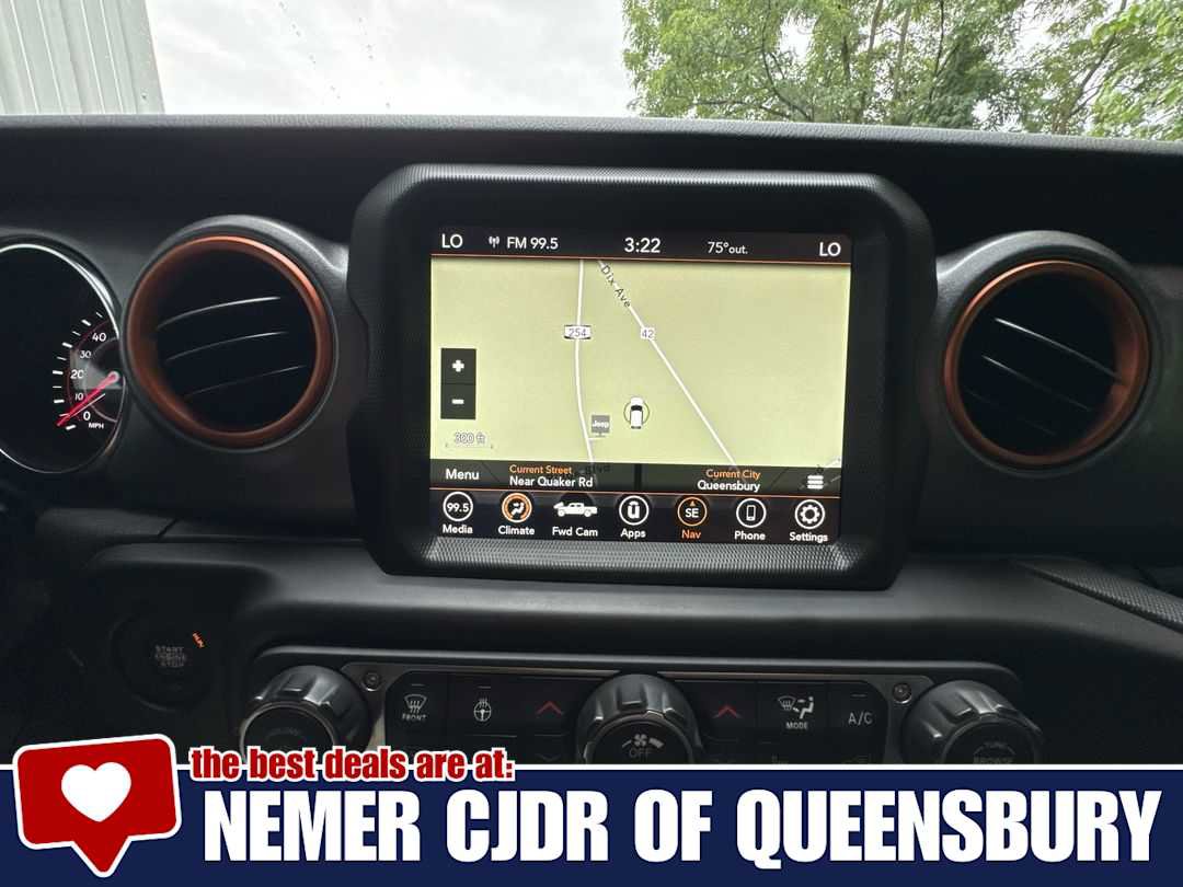 Used 2022 Jeep Gladiator Mojave w/ LED Lighting Group AWD/4WD image 18