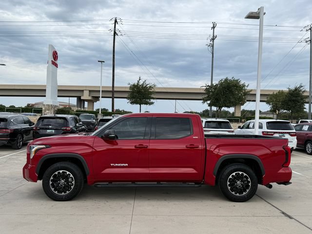 Used 2022 Toyota Tundra SR5 w/ SR5 Premium Package AWD/4WD image 8
