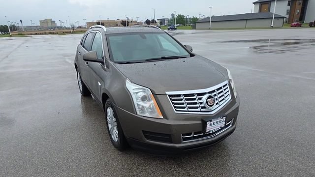 Used 2015 Cadillac SRX Luxury AWD/4WD image 3