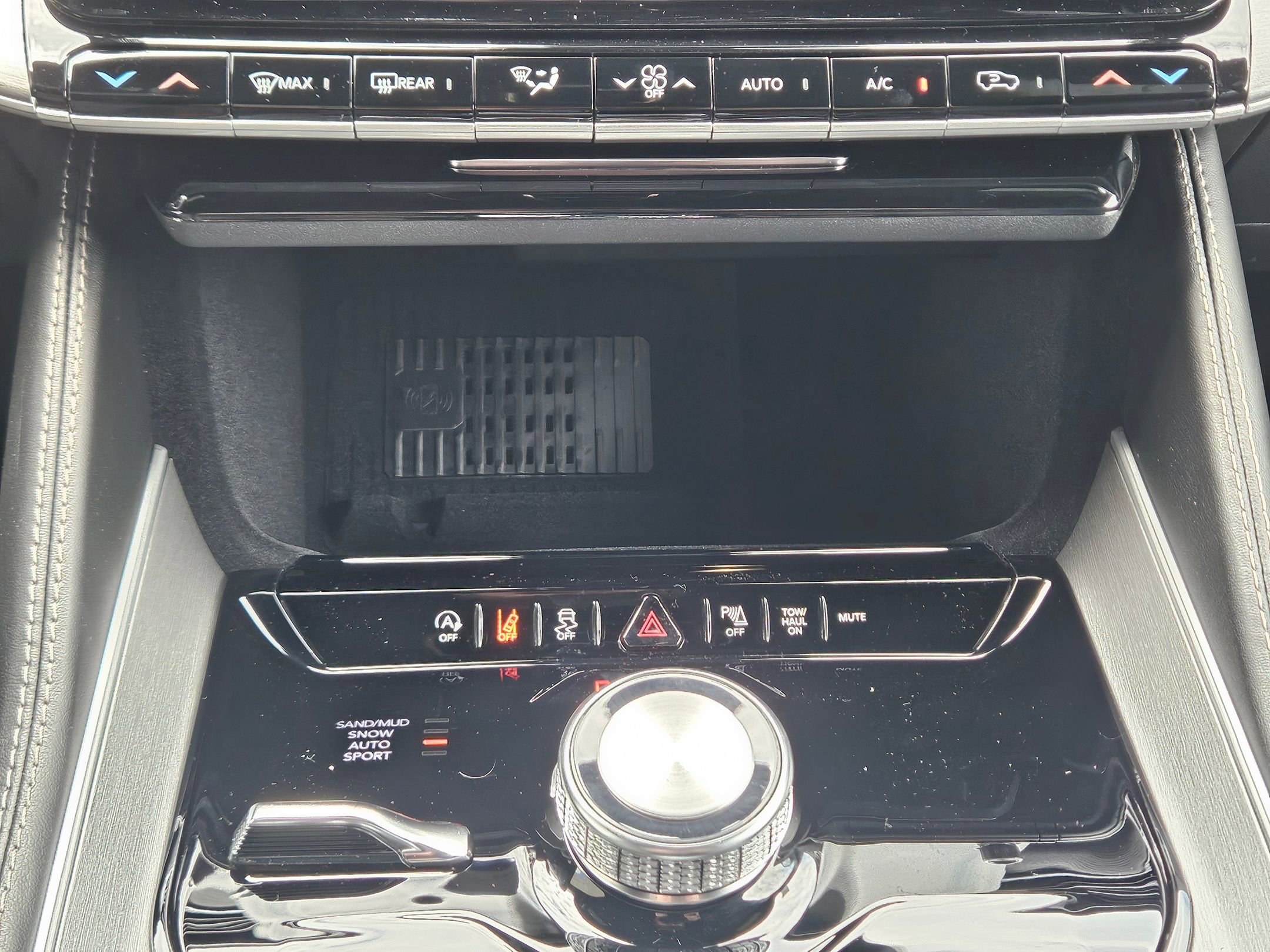 New 2026 Jeep Grand Wagoneer L Limited AWD/4WD image 12