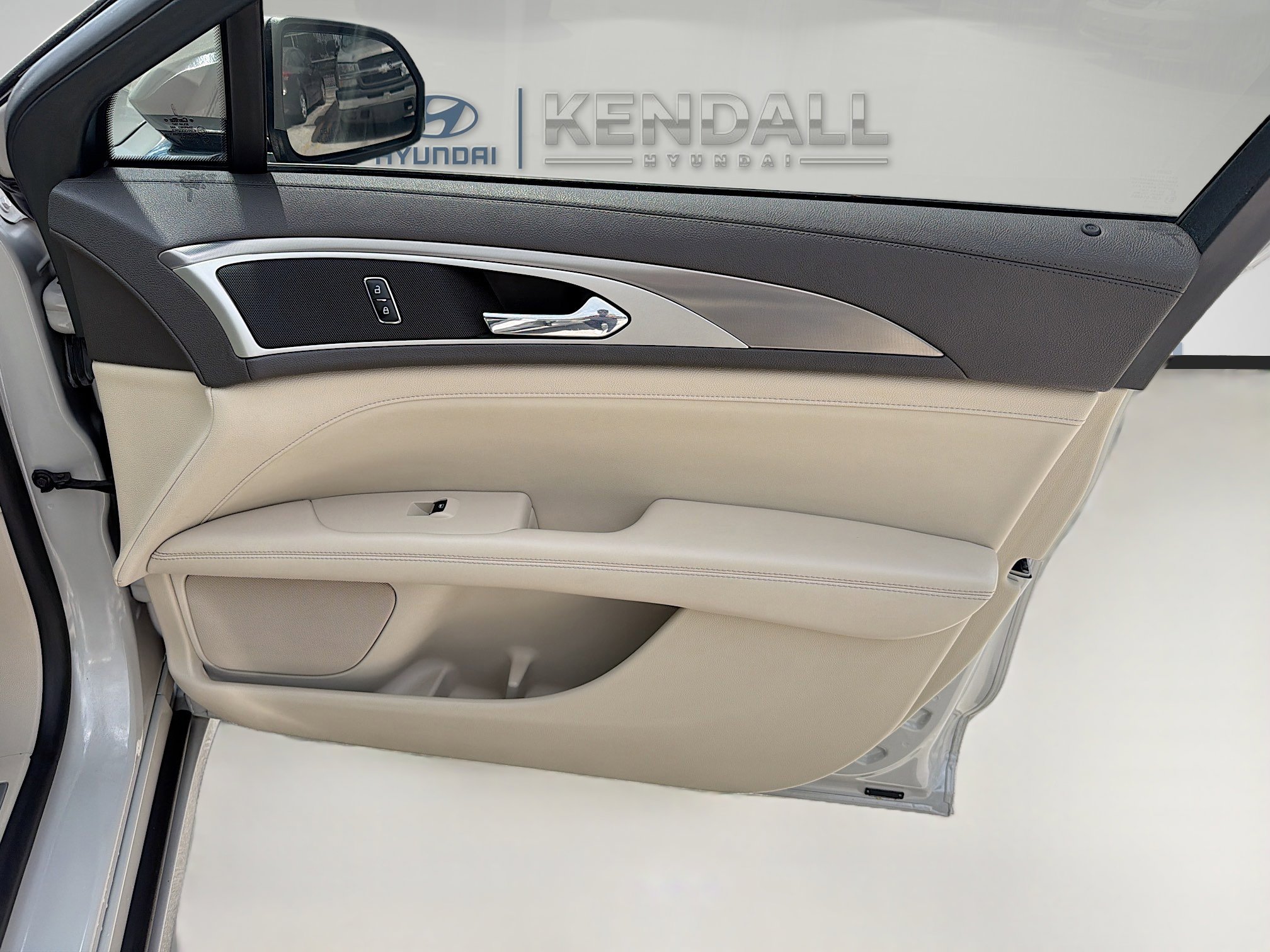 Used 2020 Lincoln MKZ FWD image 32