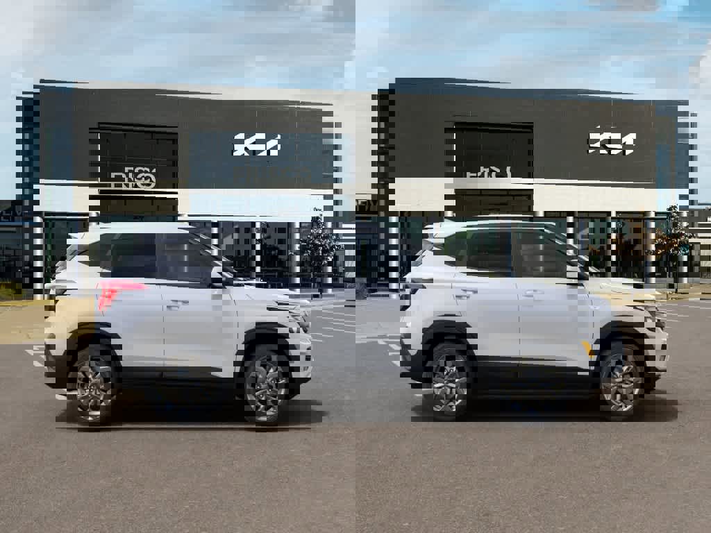 New 2026 Kia Seltos LX image 7