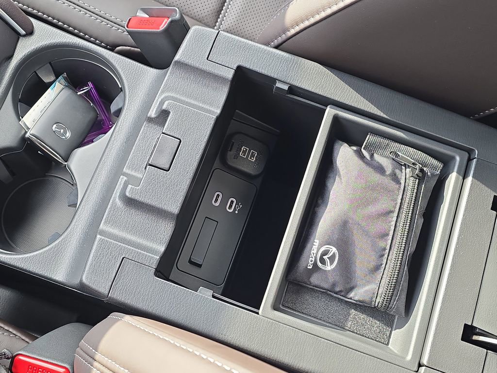 New 2025 MAZDA CX-5 Signature image 32