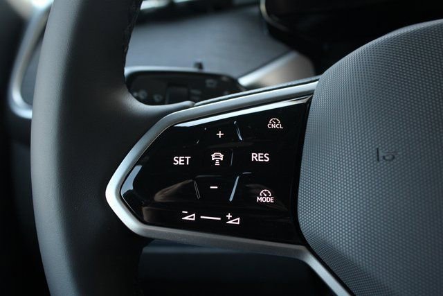 New 2025 Volkswagen ID. Buzz Pro S image 10