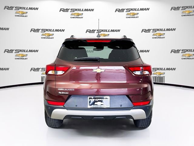Used 2022 Chevrolet TrailBlazer LT w/ Driver Confidence Package image 6