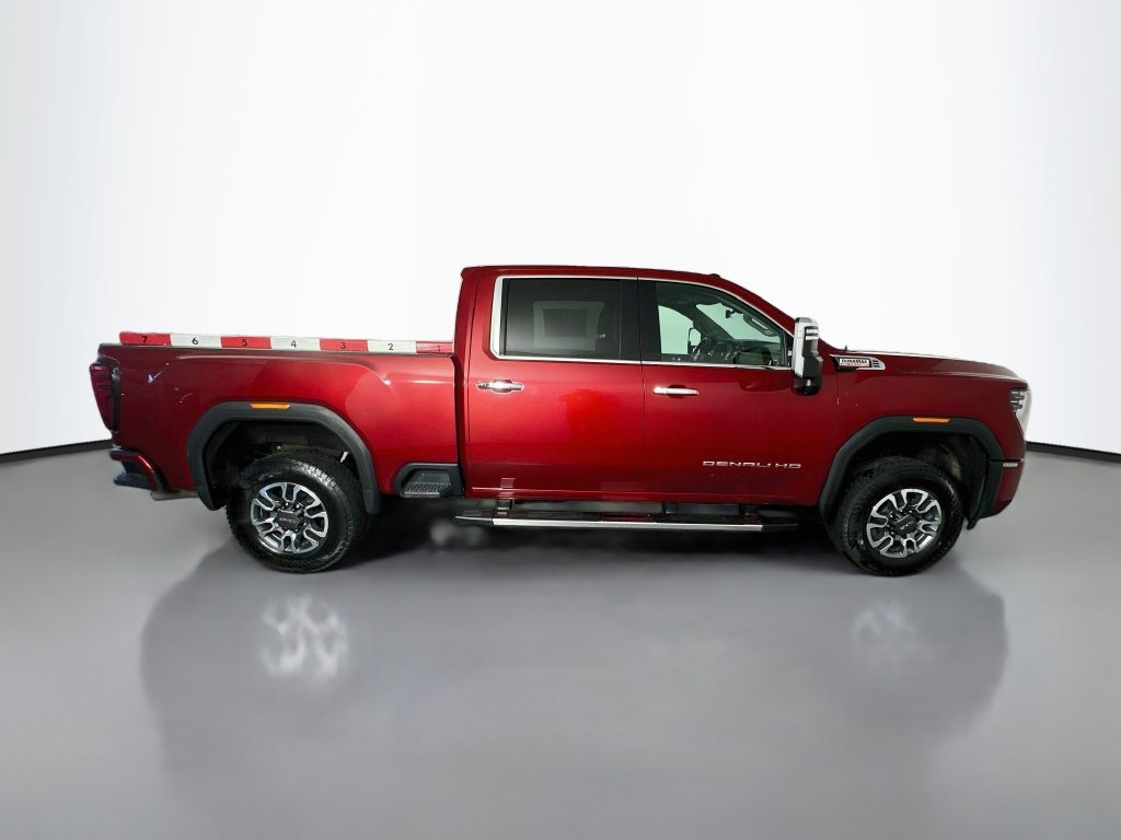 Used 2024 GMC Sierra 3500 Denali w/ Technology Package AWD/4WD image 8