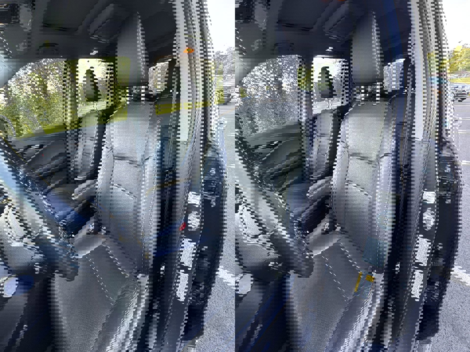 Used 2022 Honda Pilot Elite image 11