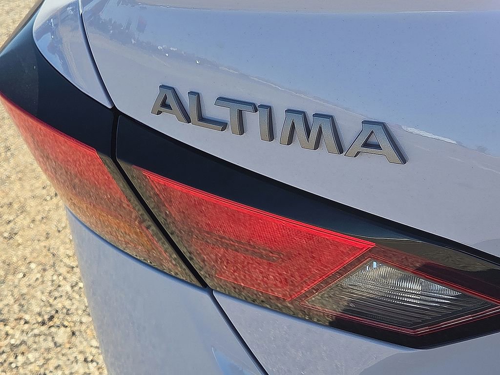Used 2024 Nissan Altima 2.5 SR image 18