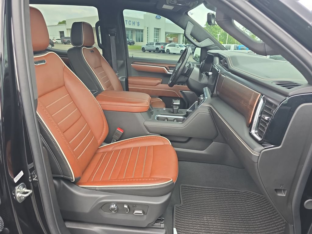Used 2025 GMC Sierra 1500 Denali Ultimate AWD/4WD image 24