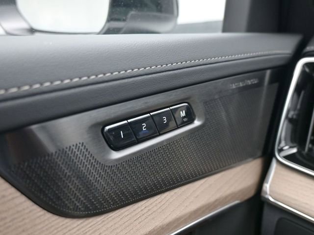 New 2026 Volvo XC90 B6 Ultra w/ Protection Package Premier image 30