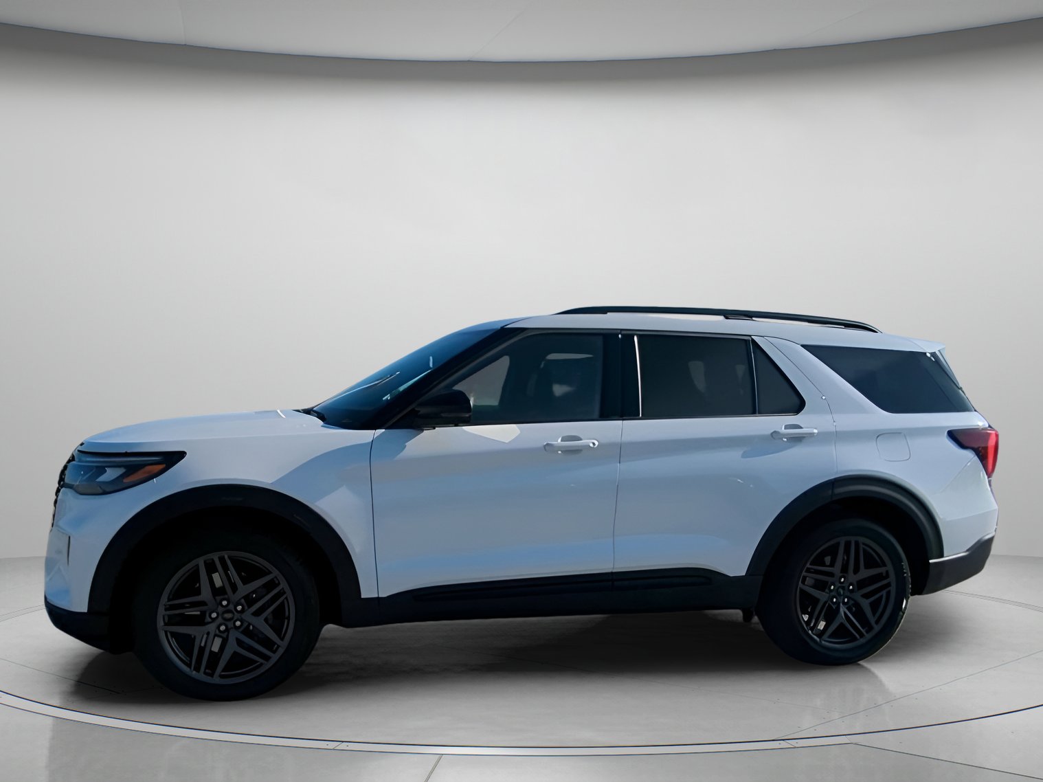 New 2026 Ford Explorer ST RWD image 15