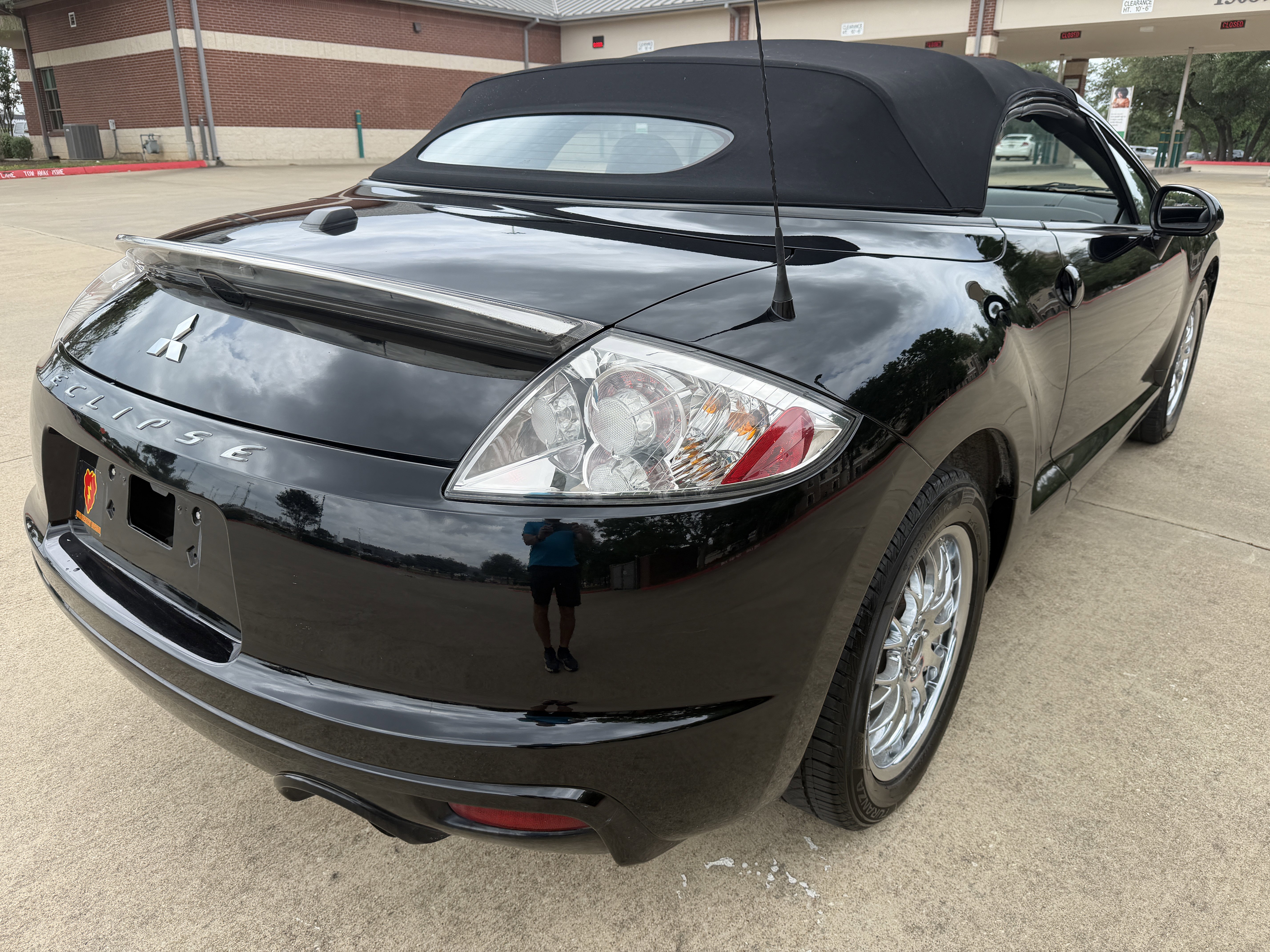 Used 2009 Mitsubishi Eclipse GS image 13