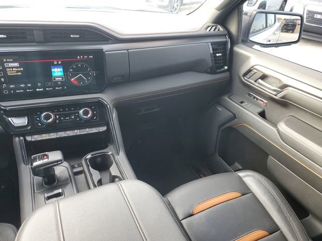 Used 2024 GMC Sierra 1500 AT4 w/ Technology Package image 16
