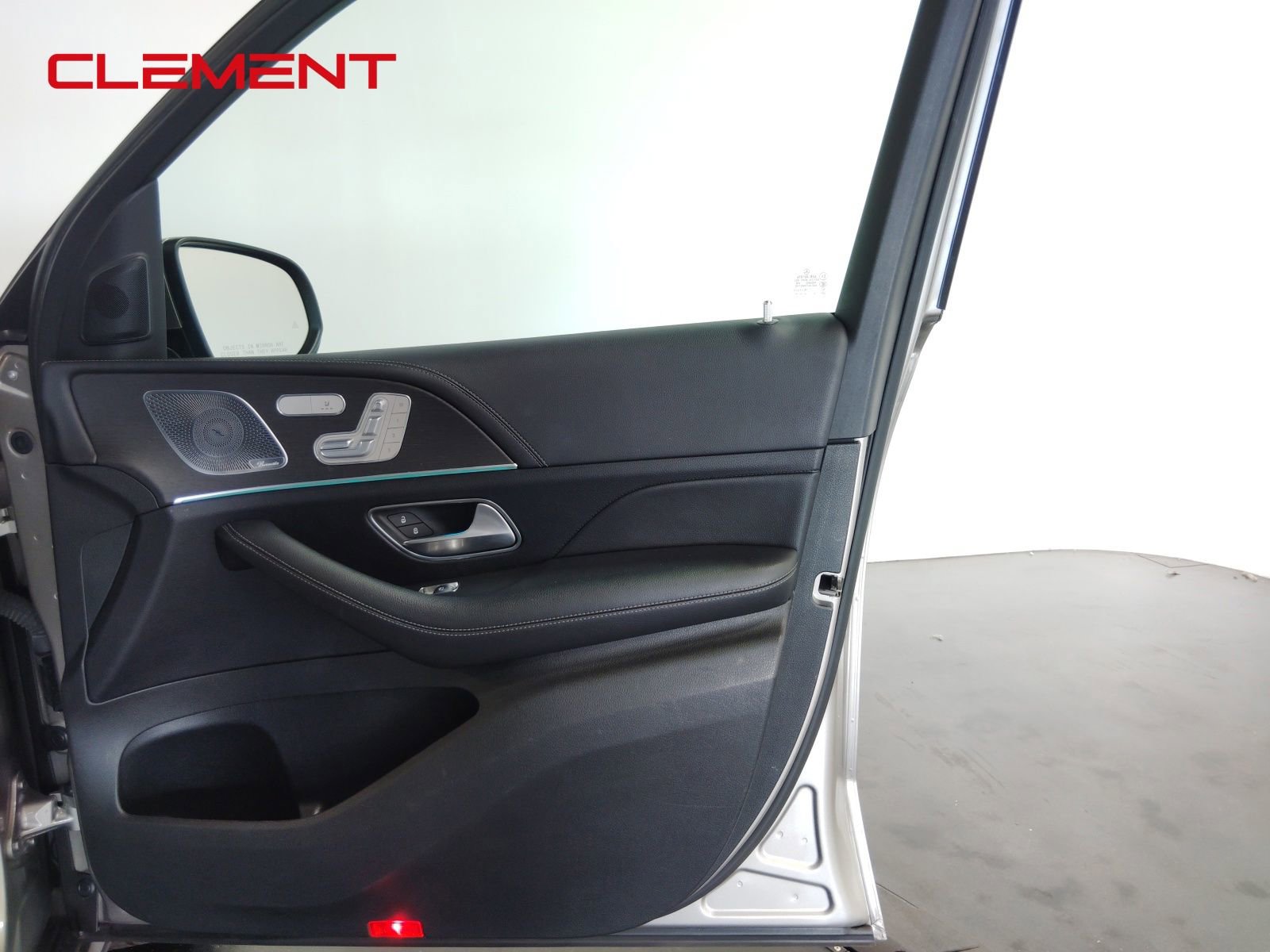 Used 2020 Mercedes-Benz GLE 350 4MATIC w/ MBUX Technology Package image 45