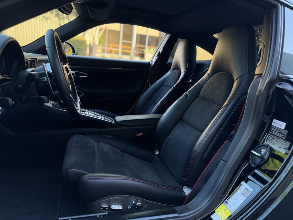 Used 2012 Porsche 911 Carrera RWD image 18