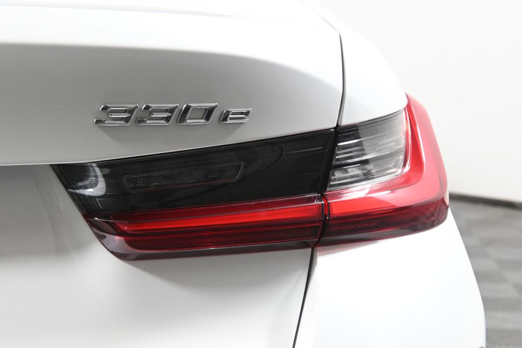 Certified 2023 BMW 330e xDrive w/ Premium Package image 13