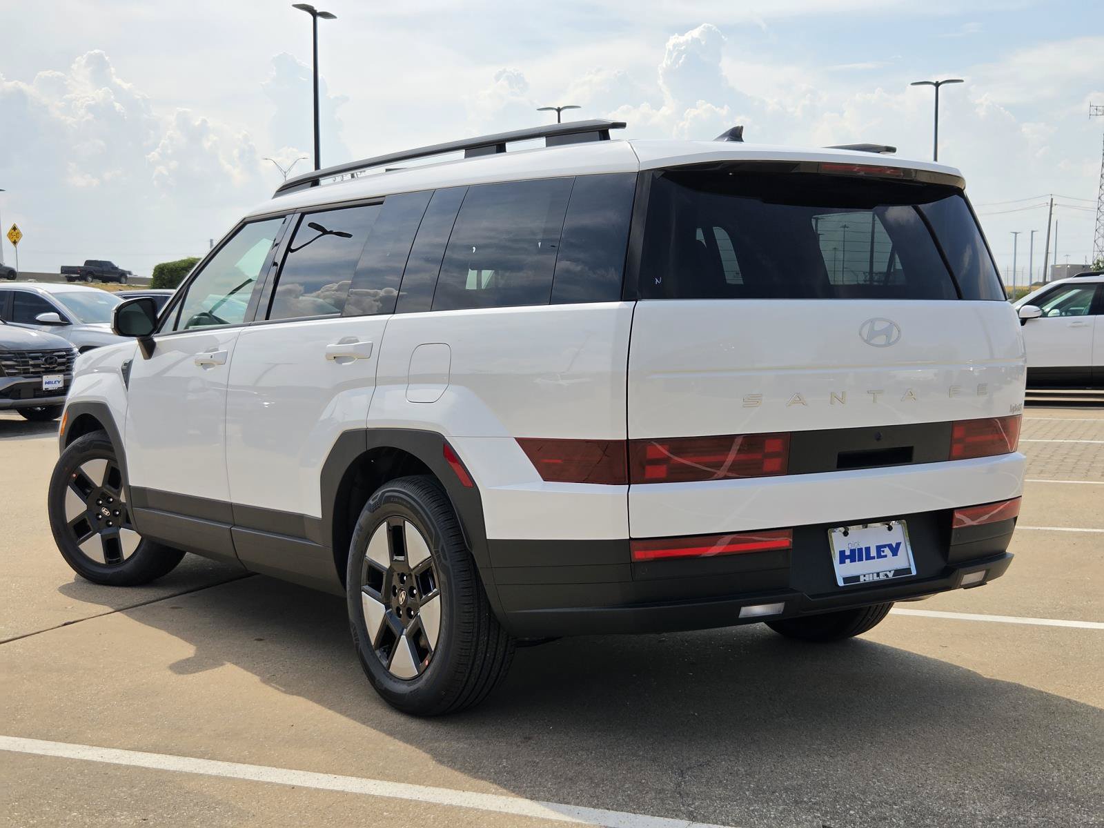 New 2027 Hyundai Santa Fe SEL FWD image 3