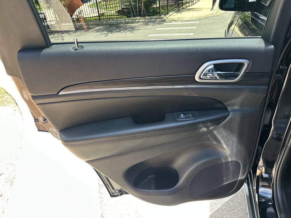 Used 2020 Jeep Grand Cherokee Limited RWD image 34