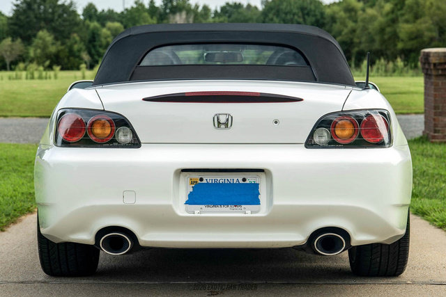 Used 2004 Honda S2000 image 17