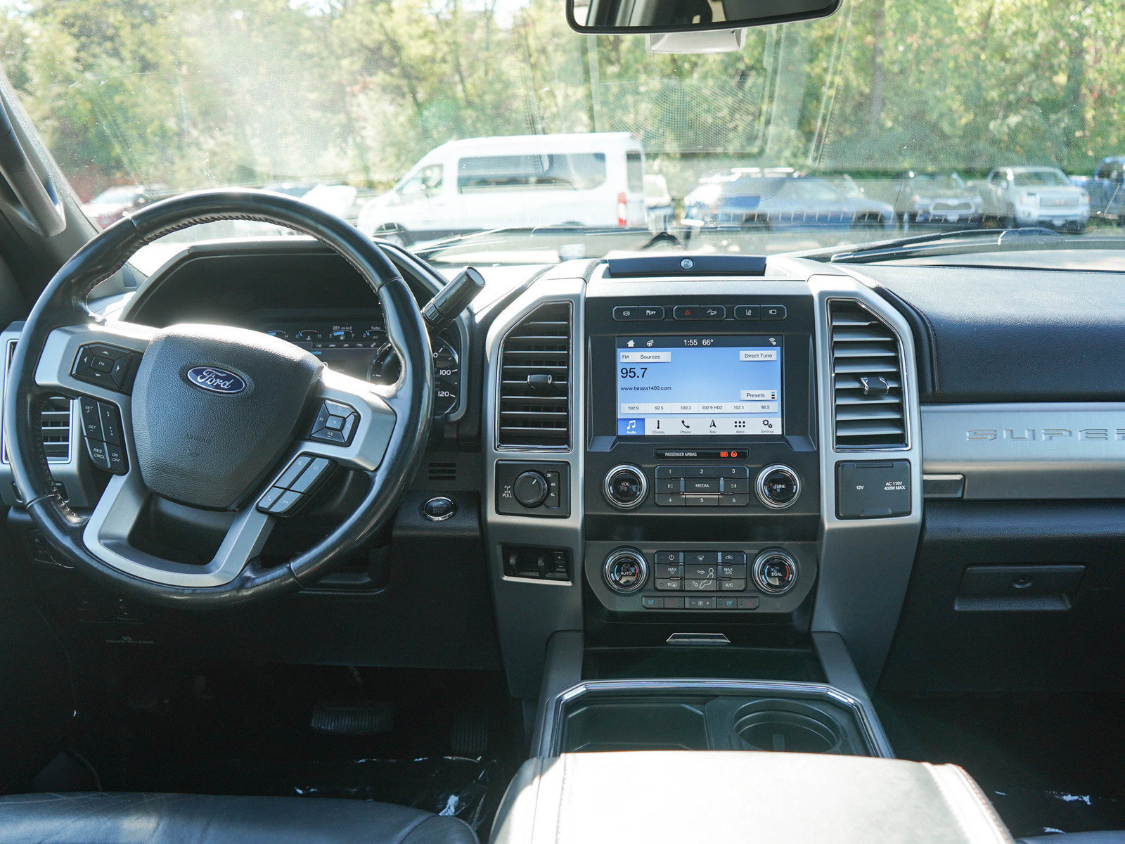 Used 2019 Ford F350 Platinum w/ Platinum Ultimate Package AWD/4WD image 15