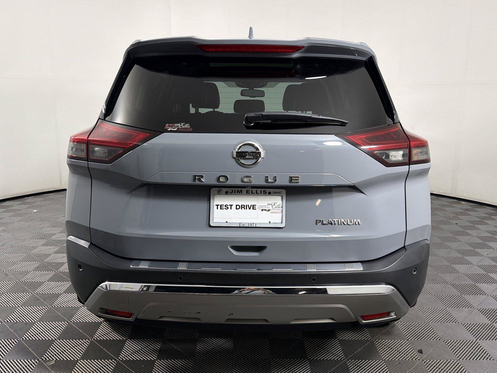 Used 2021 Nissan Rogue Platinum FWD image 5