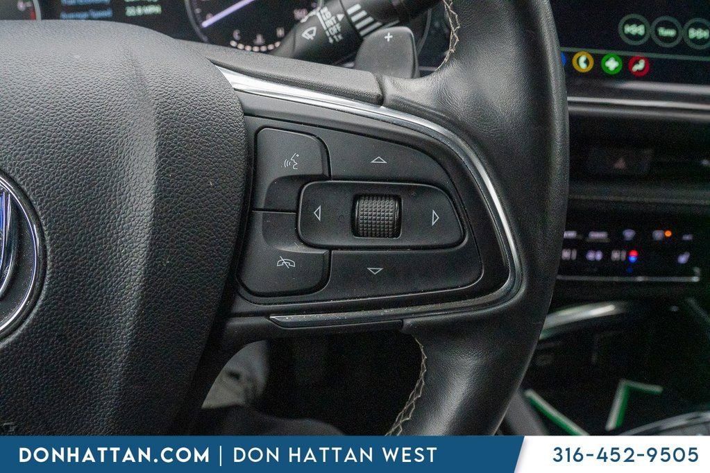 Used 2023 Buick Envision Essence image 13