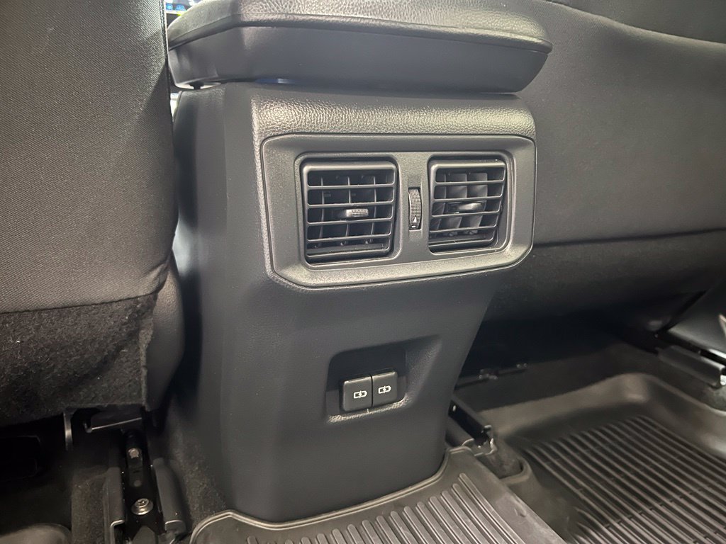 Certified 2022 Toyota RAV4 XLE w/ Convenience Package FWD image 18