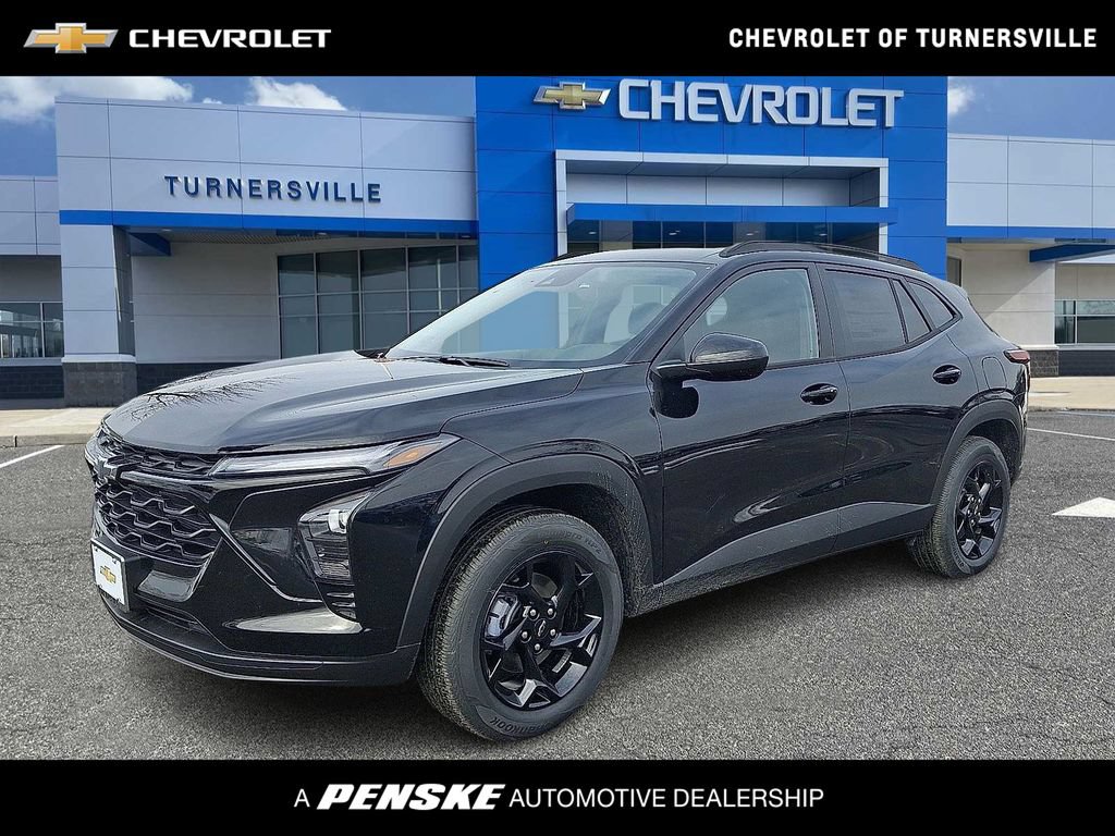 New 2026 Chevrolet Trax LT w/ Sunroof Package