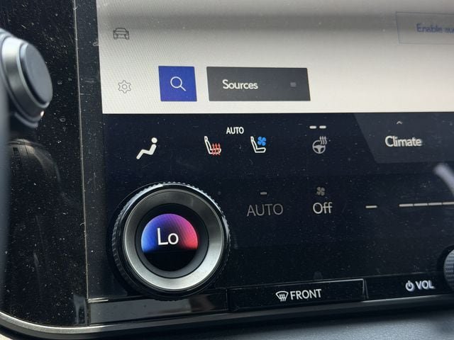 Used 2025 Lexus RX 350 Premium w/ Accessory Package (Z1) FWD image 21