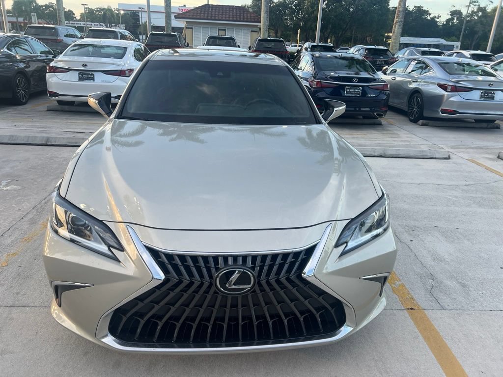 Used 2023 Lexus ES 350 w/ Accessory Package (Z2) FWD image 6