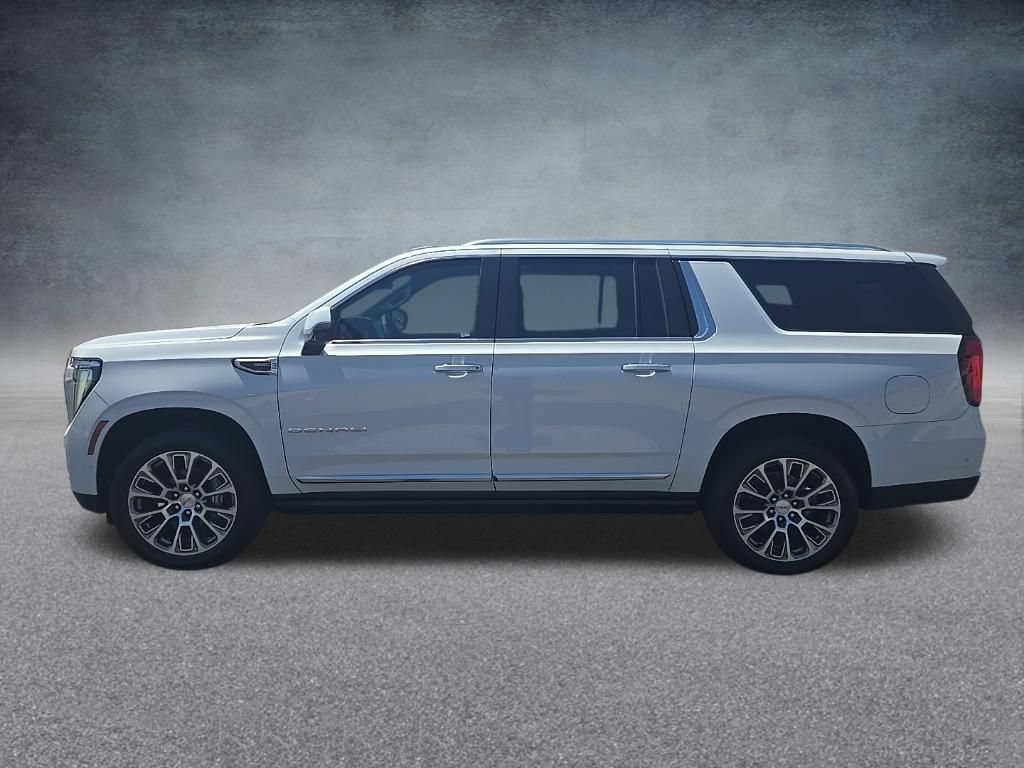New 2026 GMC Yukon XL Denali w/ Denali Reserve Package AWD/4WD image 7