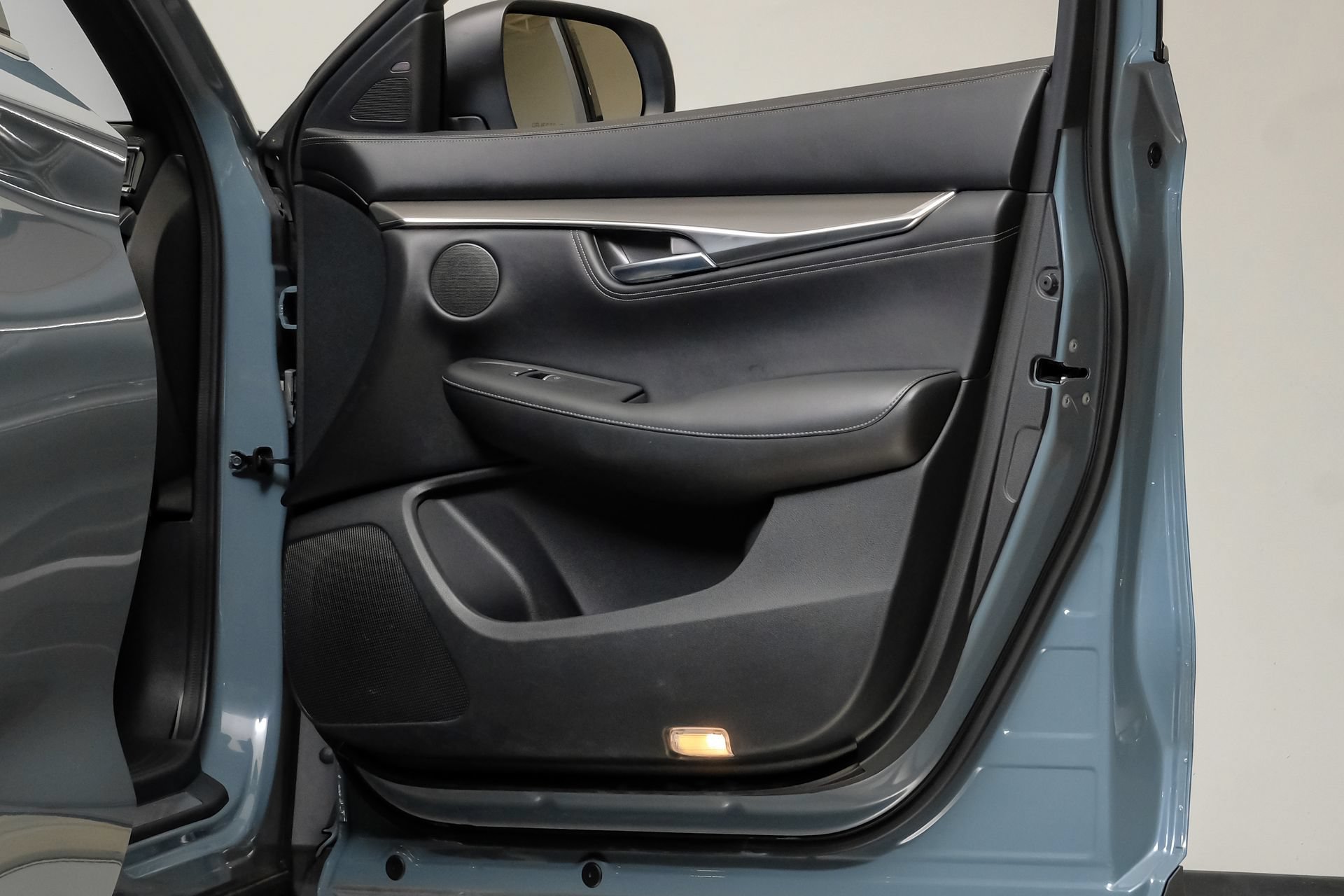 Used 2023 INFINITI QX55 Luxe w/ Cargo Package AWD/4WD image 46