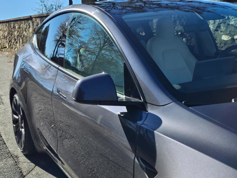 Used 2022 Tesla Model Y Performance image 9