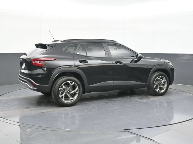 New 2026 Chevrolet Trax LT w/ LT Convenience Package FWD image 11