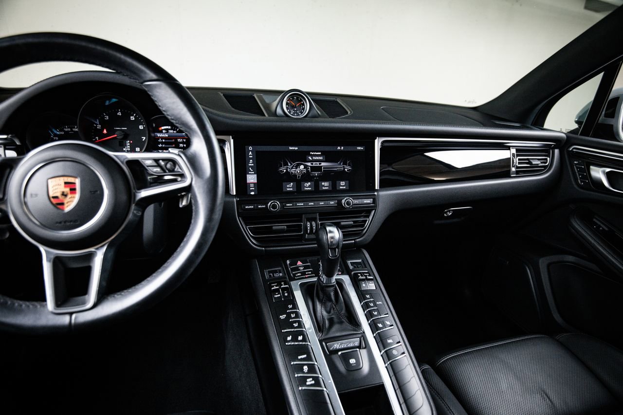 Used 2019 Porsche Macan AWD/4WD image 19