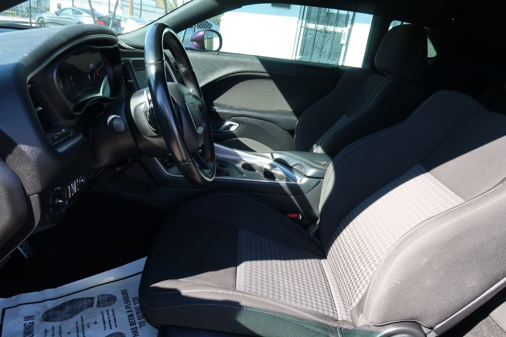 Used 2021 Dodge Challenger R/T w/ Blacktop Package image 6