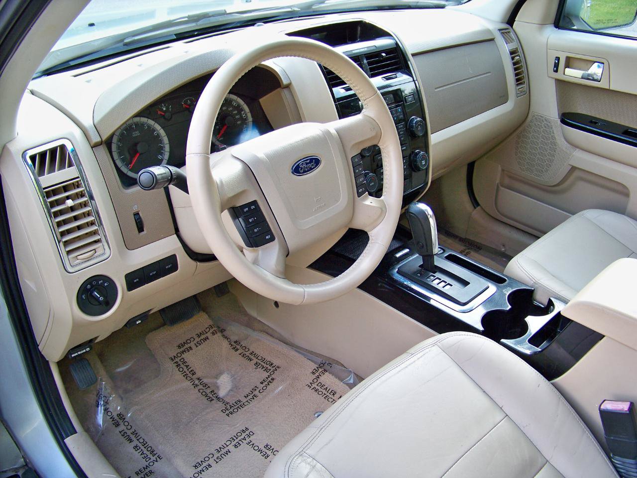 Used 2009 Ford Escape Limited AWD/4WD image 16