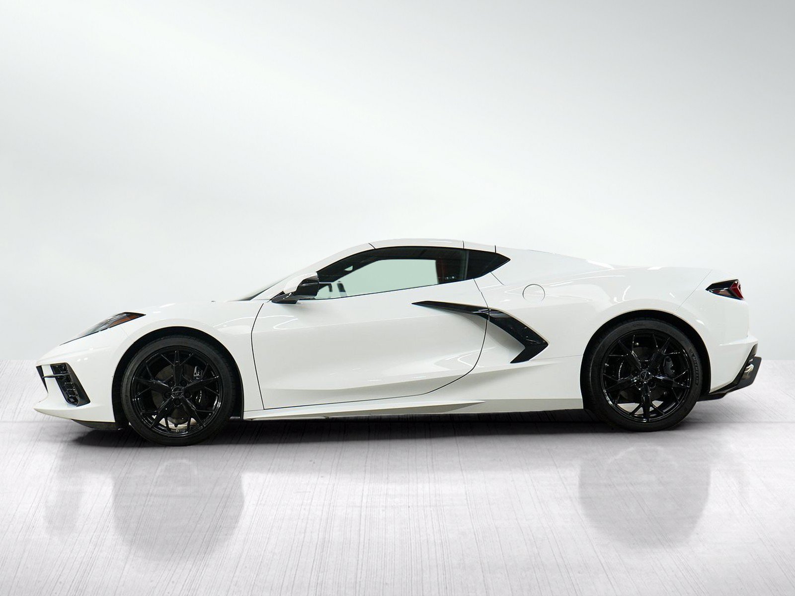 Used 2023 Chevrolet Corvette Stingray Coupe w/ Battery Protection Package RWD image 2