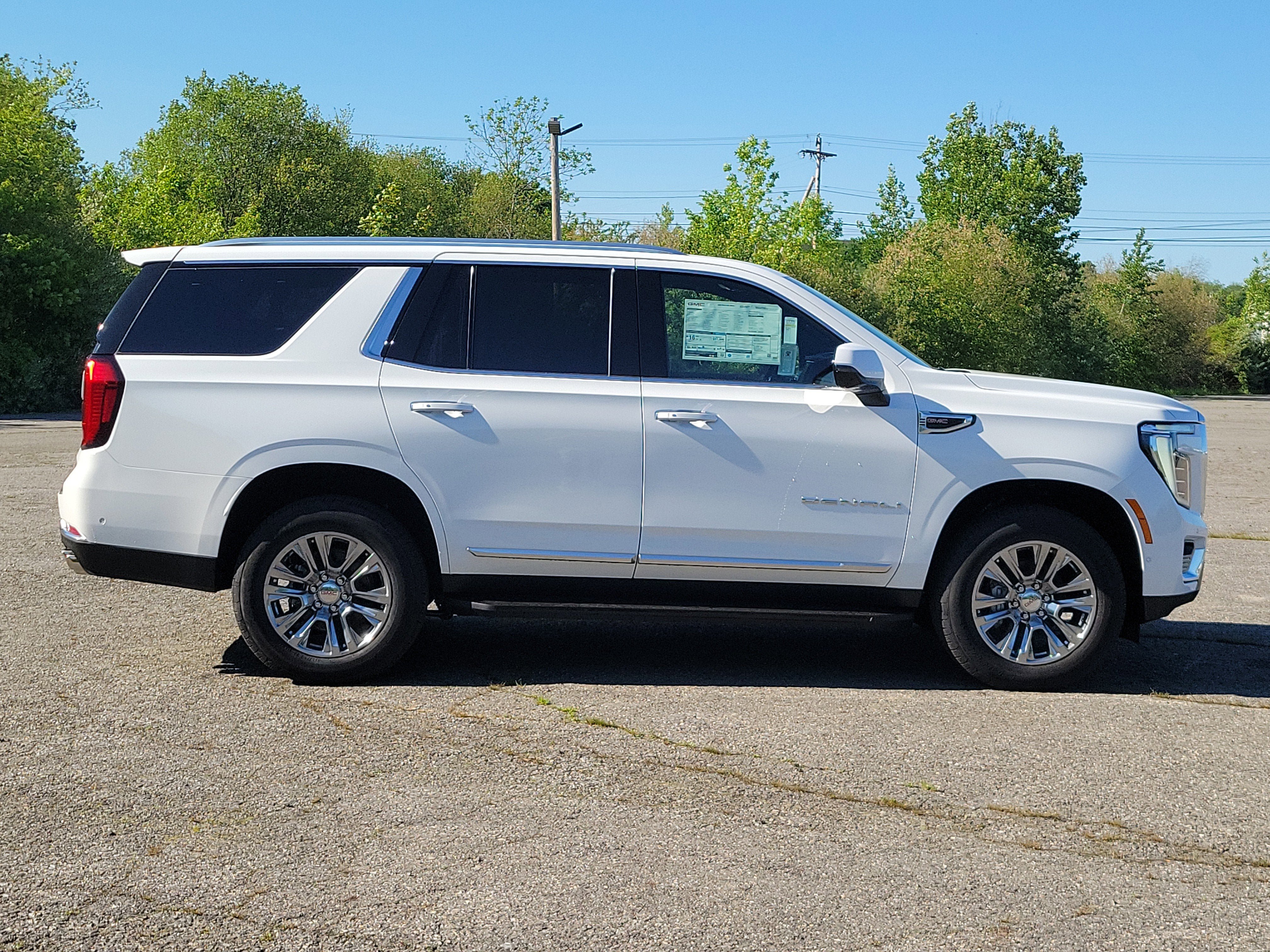 New 2026 GMC Yukon Denali AWD/4WD image 8