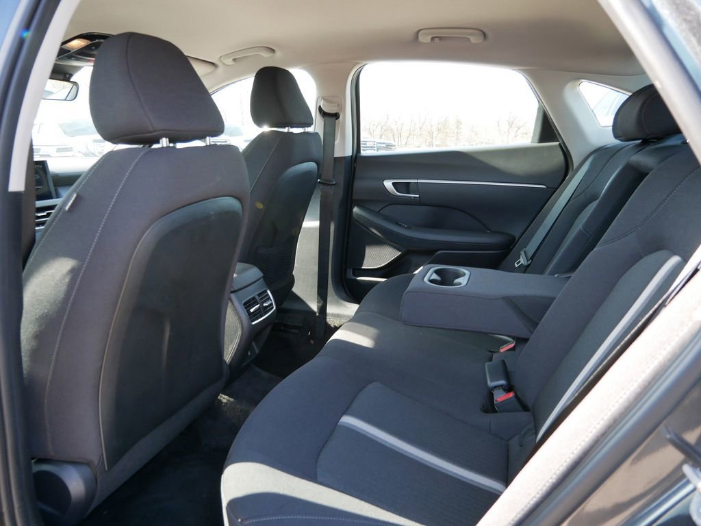 Used 2025 Hyundai Sonata SEL image 12