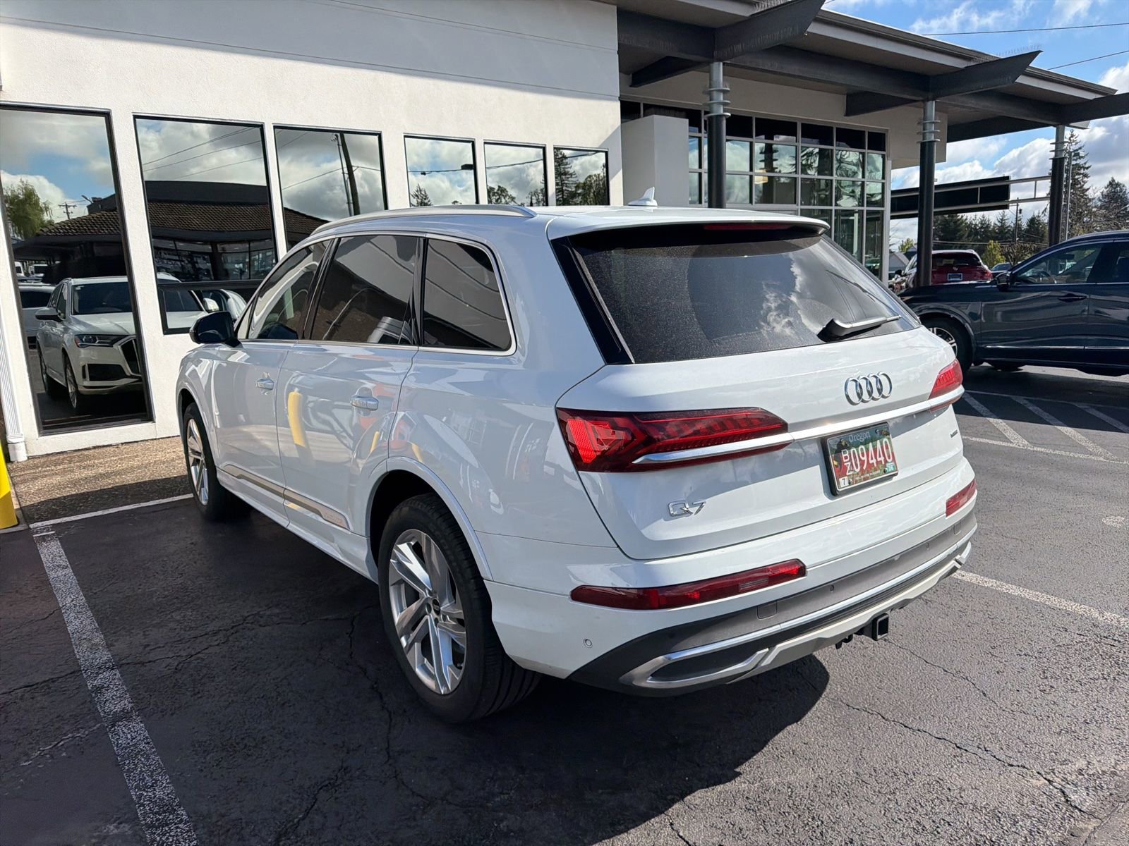 Used 2023 Audi Q7 3.0T Premium Plus AWD/4WD image 7