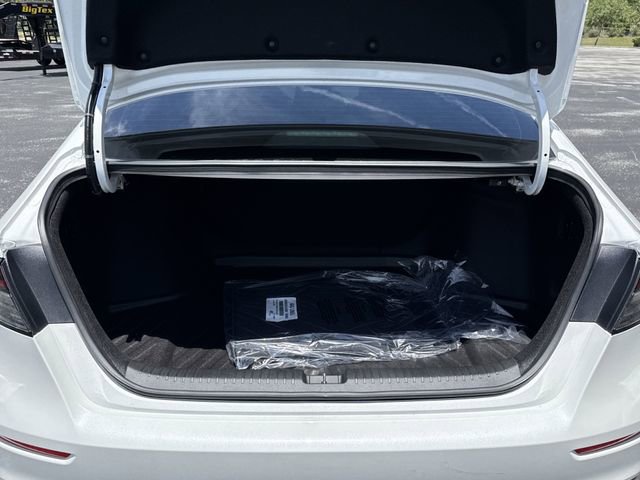 New 2025 Honda Accord LX image 13