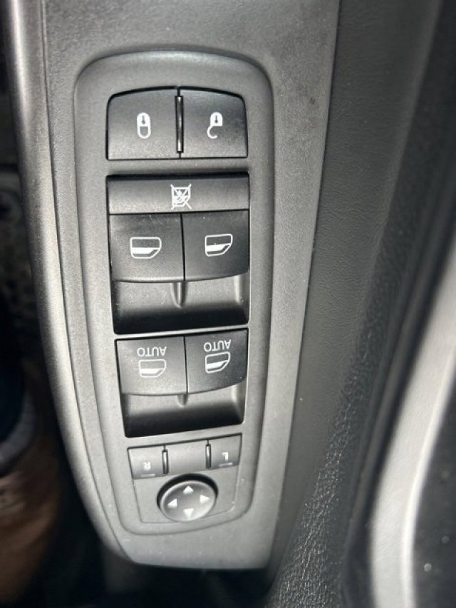 Used 2021 Jeep Cherokee Trailhawk w/ Trailer Tow Group image 24